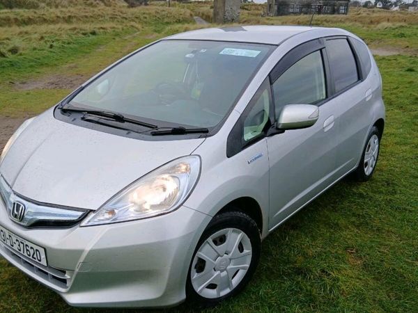 Honda Fit Hatchback, Petrol Hybrid, 2013, Silver