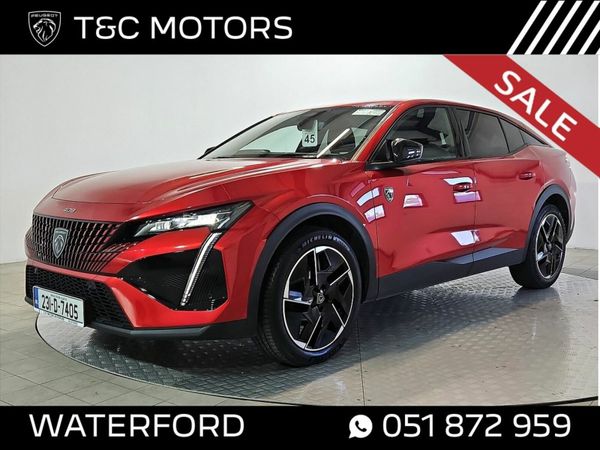 Peugeot 408 Hatchback, Petrol, 2023, Red