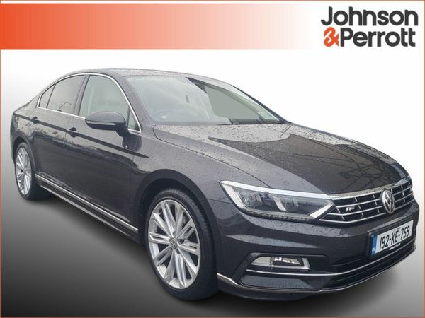 Volkswagen Passat Saloon, Diesel, 2019, Grey