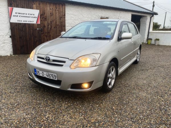 Toyota Corolla Hatchback, Petrol, 2005, Silver
