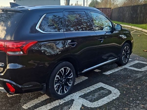 Mitsubishi Outlander SUV, Petrol Plug-in Hybrid, 2018, Black
