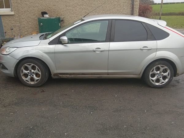Ford Focus Hatchback, Diesel, 2009, Silver