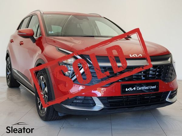 Kia Sportage MPV, Diesel, 2023, Red