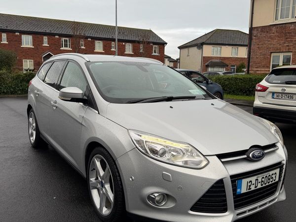Ford Focus Estate, Petrol, 2012, Silver