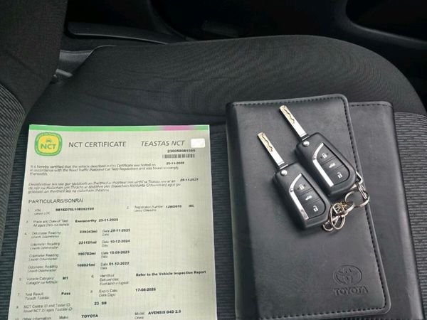 Toyota Avensis Estate, Diesel, 2012, Grey