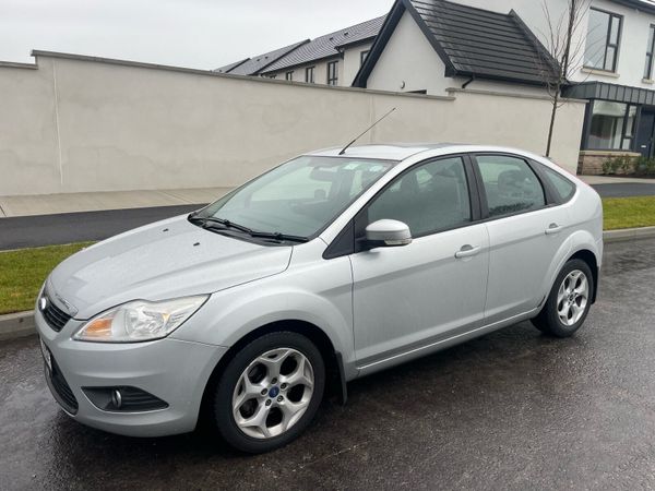 Ford Focus Hatchback, Diesel, 2011, Silver