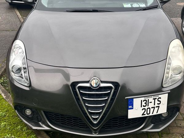 Alfa Romeo Giulietta Hatchback, Petrol, 2013, Grey