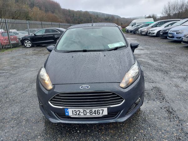 Ford Fiesta Hatchback, Petrol, 2013, Blue