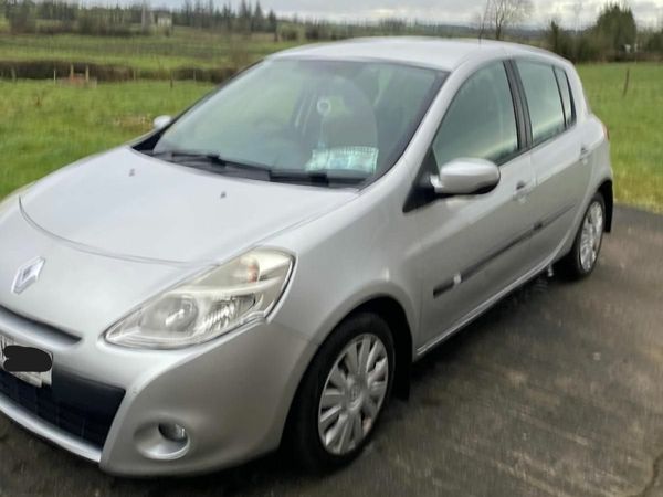 Renault Clio Hatchback, Ethanol Petrol, 2010, Silver
