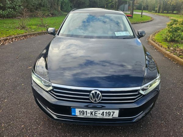 Volkswagen Passat Saloon, Diesel, 2019, Black