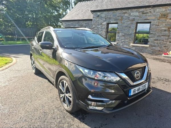 Nissan Qashqai Hatchback, Diesel, 2018, Black