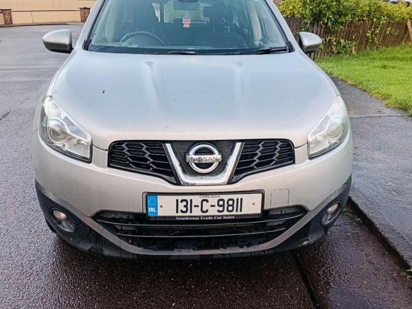 Nissan Qashqai Hatchback, Diesel, 2013, Silver