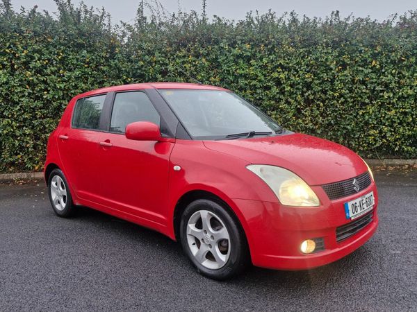 Suzuki Swift Hatchback, Petrol, 2006, Red