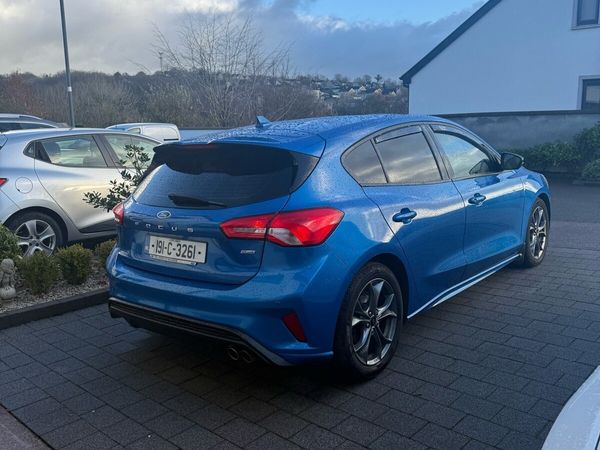 Ford Focus Hatchback, Petrol, 2019, Blue