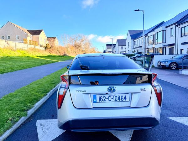 Toyota Prius Hatchback, Petrol Hybrid, 2016, Silver