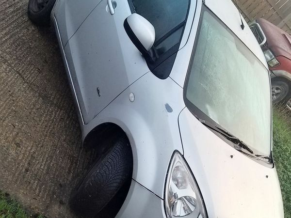 Vauxhall Agila Hatchback, Petrol, 2010, Silver