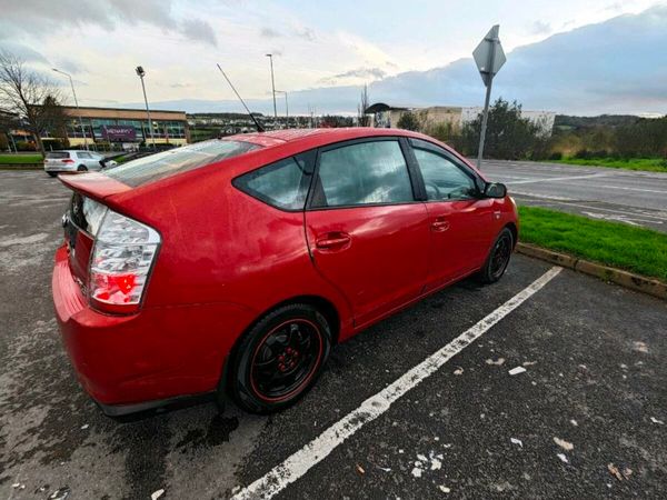 Toyota Prius Hatchback, Petrol Hybrid, 2008, Red