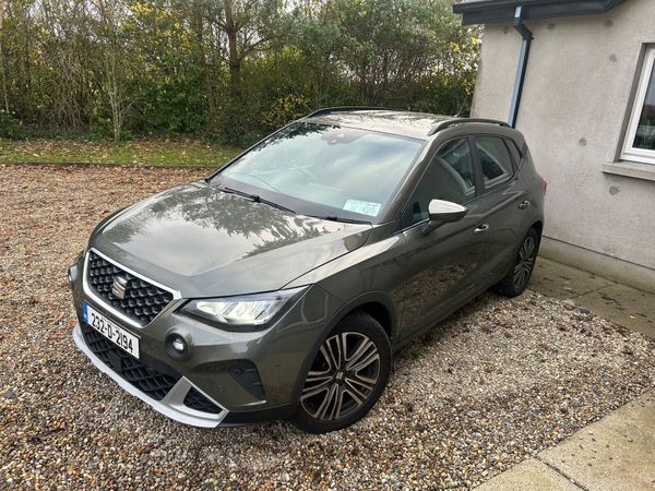 SEAT Arona SUV, Petrol, 2023, Green