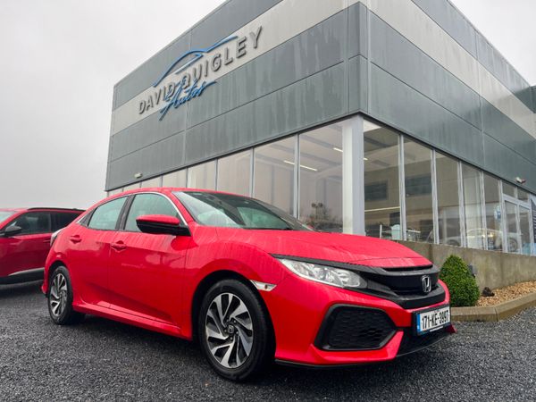 Honda Civic Hatchback, Petrol, 2017, Red