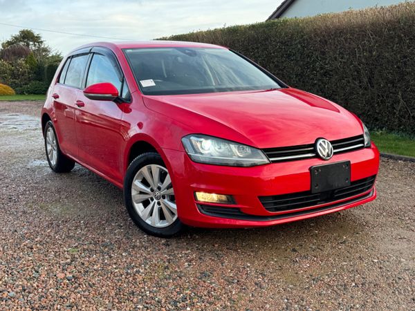 Volkswagen Golf Hatchback, Petrol, 2016, Red