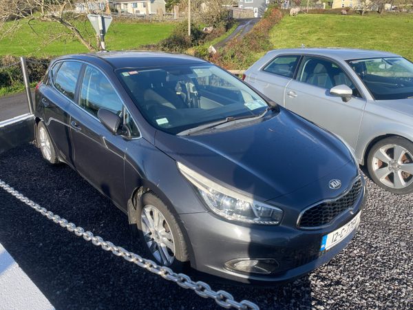 Kia Ceed Hatchback, Diesel, 2012, Silver