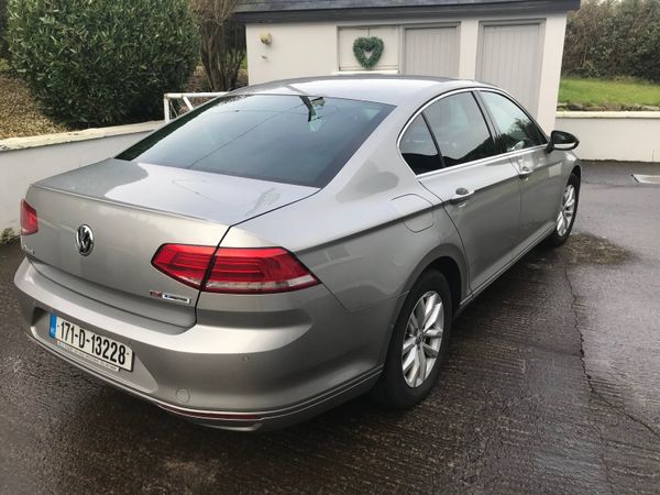 Volkswagen Passat Saloon, Diesel, 2017, Grey