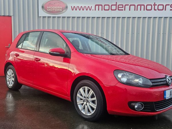 Volkswagen Golf Hatchback, Petrol, 2012, Red