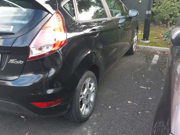 Ford Fiesta Hatchback, Diesel, 2017, Black