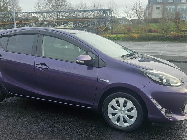 Toyota Aqua Hatchback, Petrol Hybrid, 2017, Purple