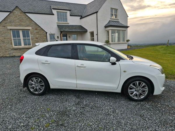 Suzuki Baleno Hatchback, Petrol, 2016, White