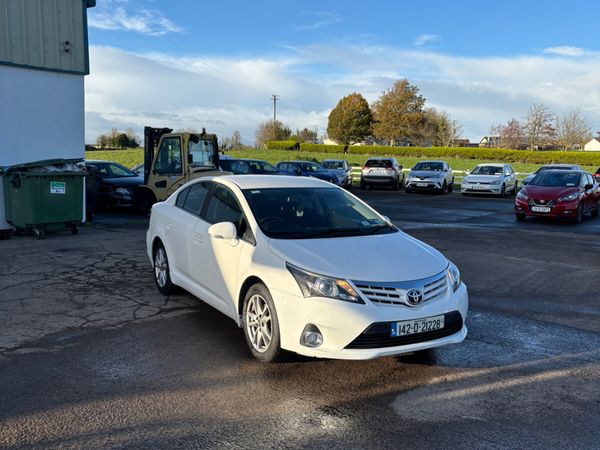 Toyota Avensis Saloon, Diesel, 2014, White