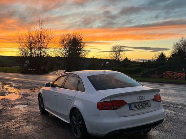 Audi A4 Saloon, Diesel, 2010, White