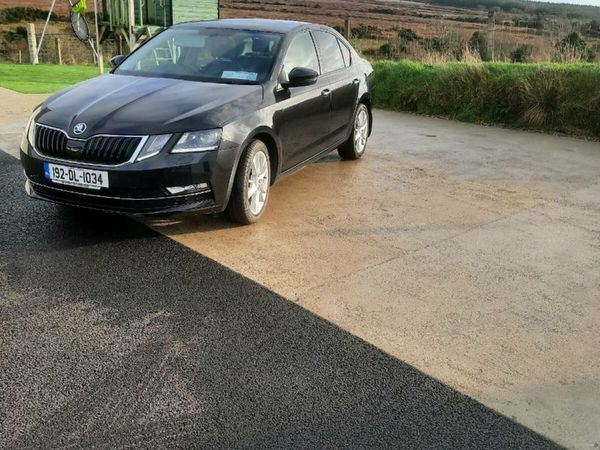 Skoda Octavia Hatchback, Diesel, 2019, Black