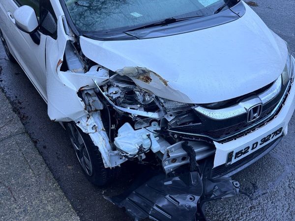 Honda Fit Hatchback, Petrol Hybrid, 2015, White