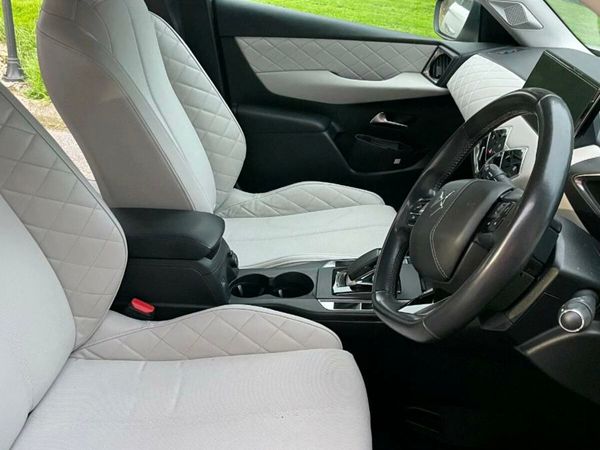 DS Automobiles DS 3 Hatchback, Electric, 2020, White