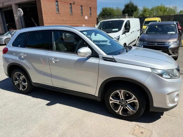 Suzuki Vitara SUV, Diesel, 2015, Silver