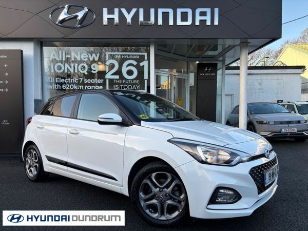 Hyundai i20 Hatchback, Petrol, 2019, White