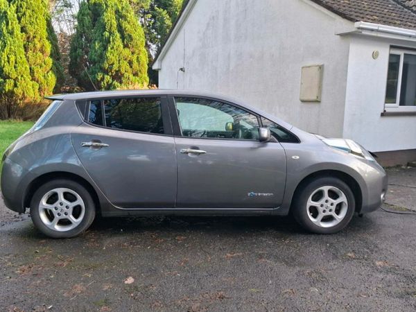 Nissan Leaf Hatchback, Electric, 2018, Grey