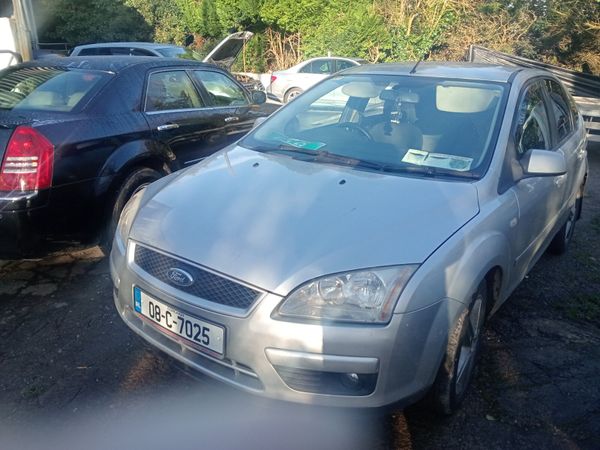 Ford Focus Hatchback, Petrol, 2008, Silver