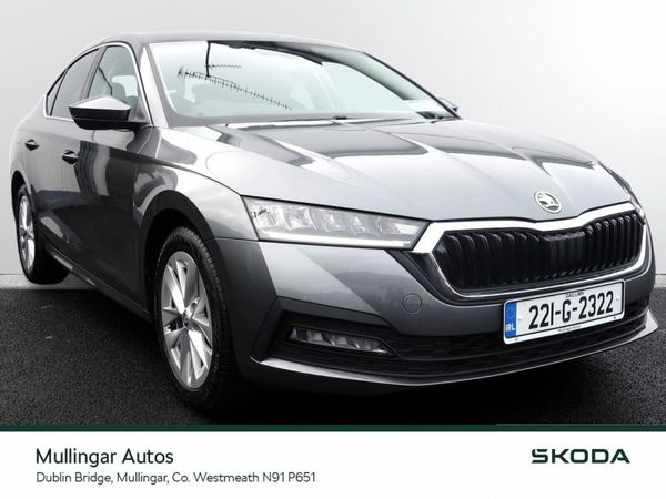 Skoda Octavia Saloon, Petrol, 2022, Grey