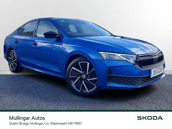 Skoda Octavia Saloon, Diesel, 2025, Blue