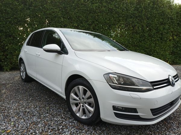 Volkswagen Golf Hatchback, Petrol, 2016, White