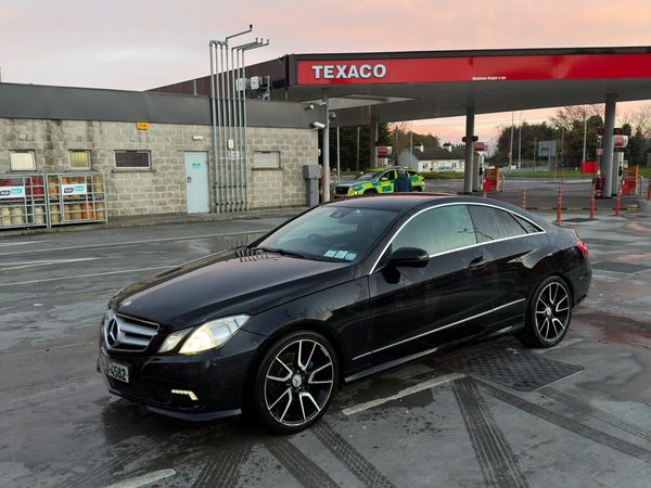Mercedes-Benz E-Class Coupe, Diesel, 2009, Black