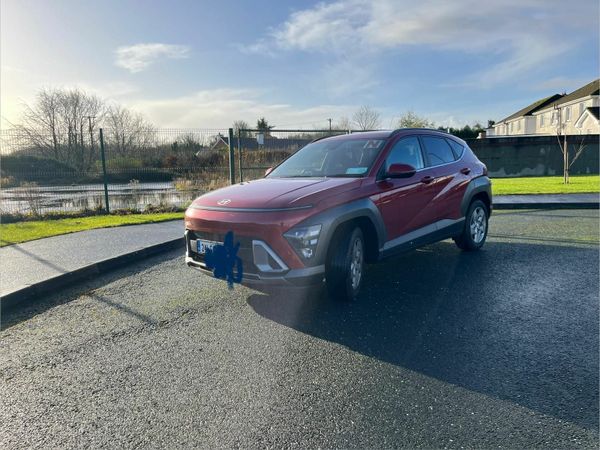 Hyundai KONA MPV, Petrol, 2024, Red