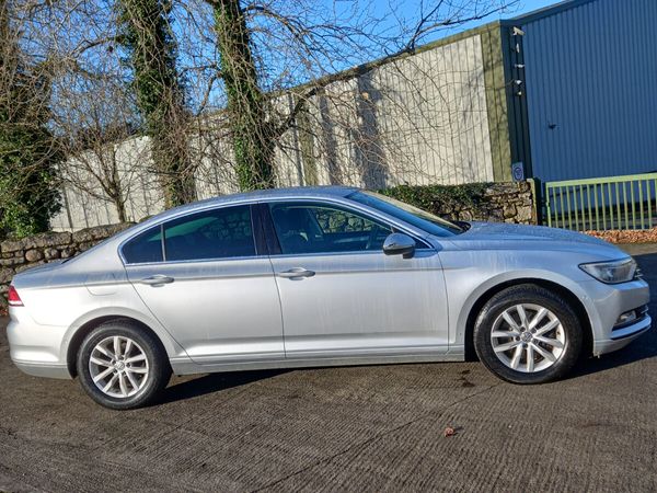 Volkswagen Passat Saloon, Diesel, 2016, Silver