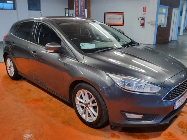 Ford Focus Hatchback, Diesel, 2017, Grey