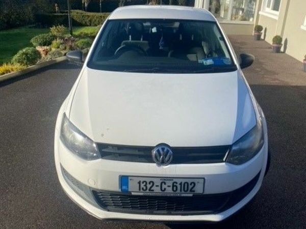 Volkswagen Polo Hatchback, Petrol, 2013, White