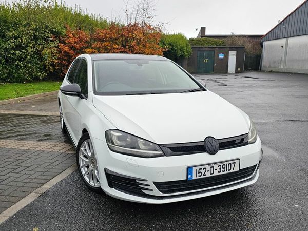 Volkswagen Golf Hatchback, Petrol, 2015, White