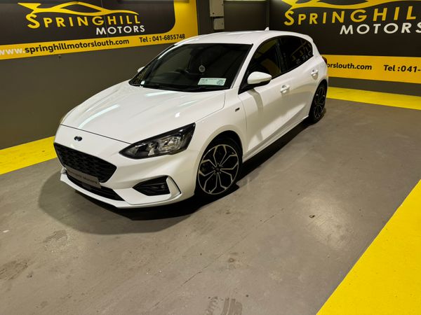 Ford Focus Hatchback, Petrol, 2020, White