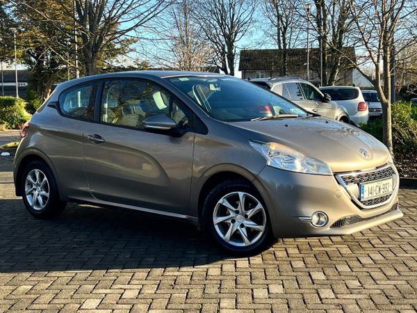 Peugeot 208 Hatchback, Diesel, 2014, Grey